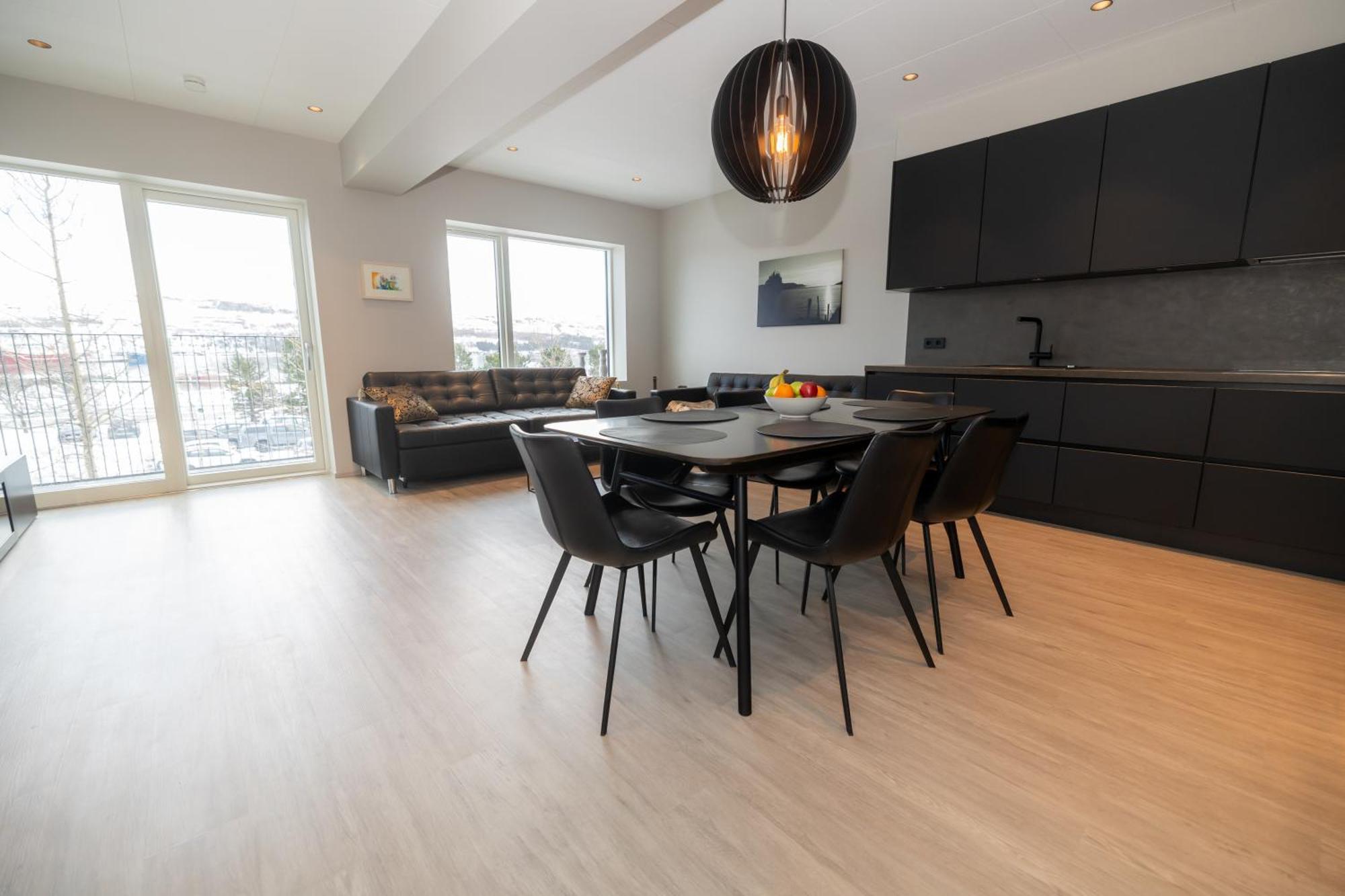 New Downtown Apartment Akureyri